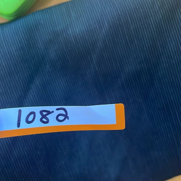 Banana Republic Women's Wool + Elastane Pin Stripe Pencil Skirt Black Size 6 - Picture 7 of 7